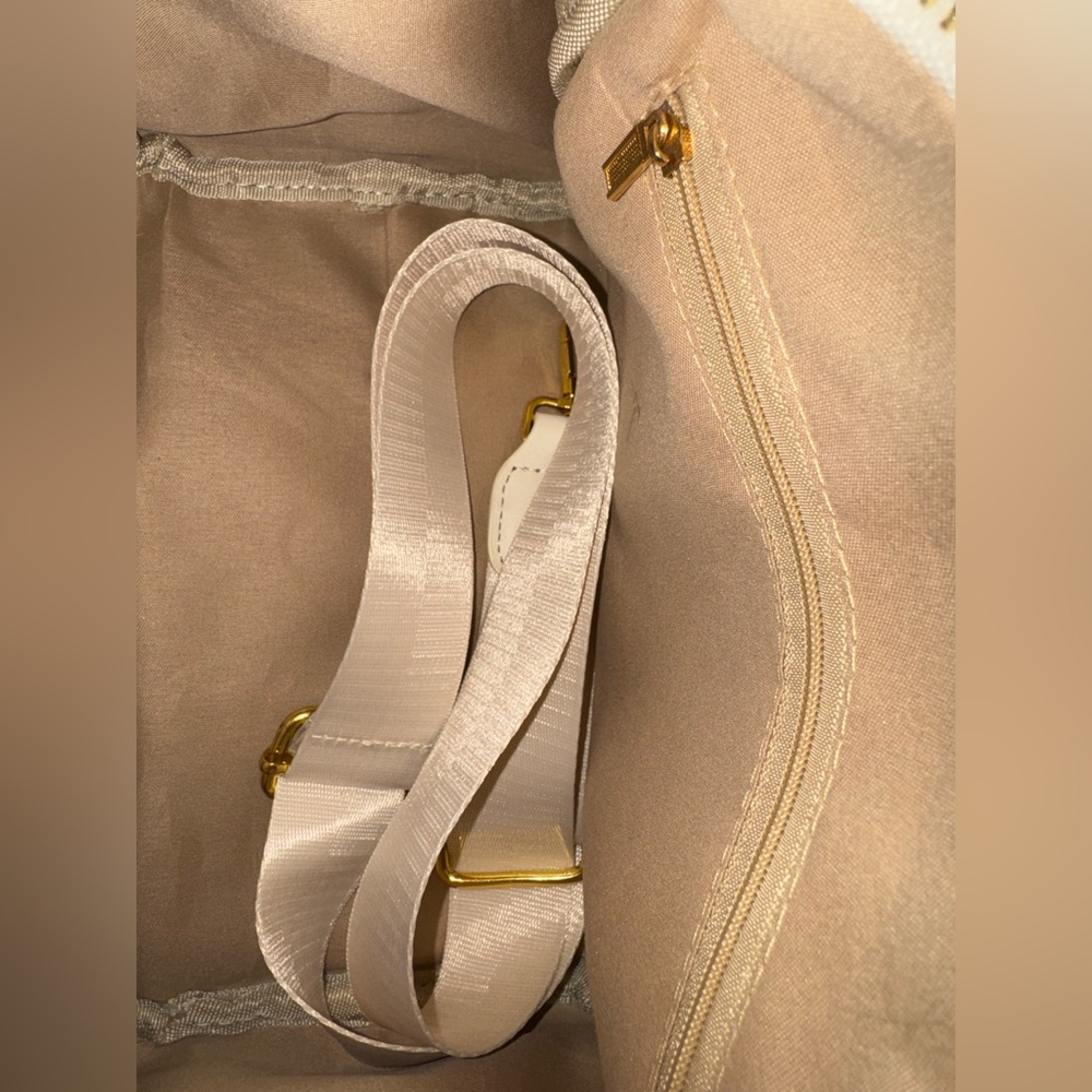 Francesca's Collections Cream and Gray Patterned Satchel - Picture 8 of 12